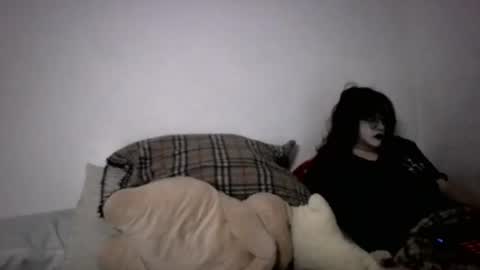 sundaygoth online show from August 6, 9:25 pm