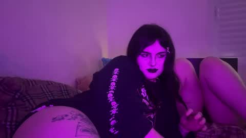 sundaygoth online show from August 8, 6:52 pm