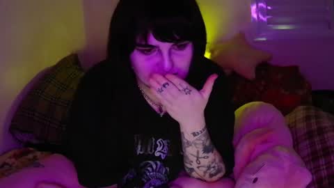 sundaygoth online show from August 14, 8:01 pm