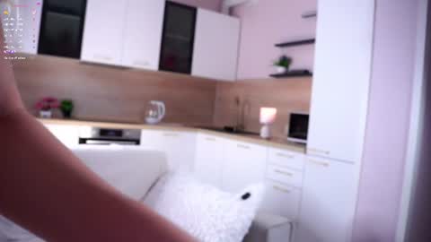 Lily online show from August 10, 4:47 am