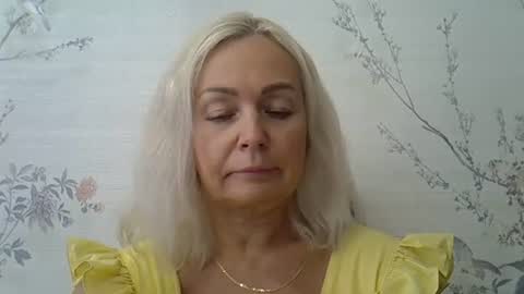 sunny_flight online show from August 13, 12:52 pm