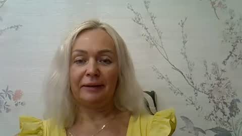 sunny_flight online show from August 13, 4:10 pm
