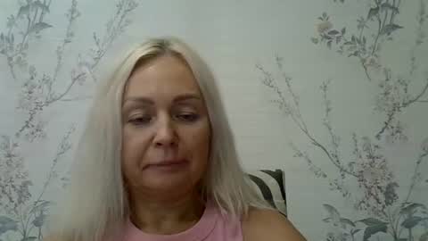 sunny_flight online show from August 14, 3:37 pm