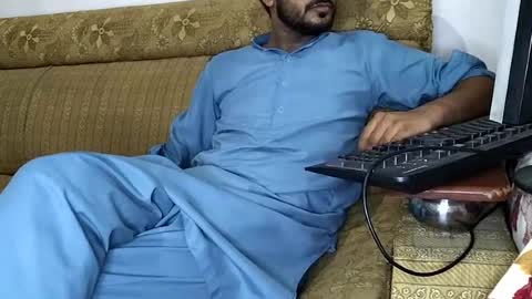 sunny_john online show from August 7, 2:50 pm
