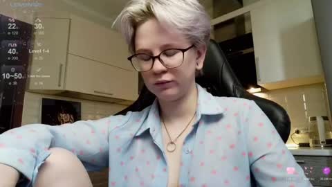 sunny mood online show from July 29, 8:32 am
