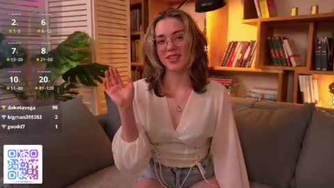 Sunny online show from August 9, 3:24 pm