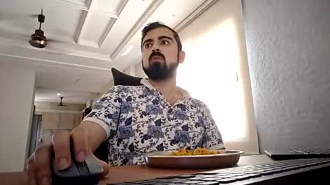 sunnyleonekafan69 online show from August 12, 6:05 am