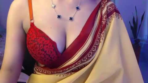 sunnylovess online show from August 12, 4:15 am