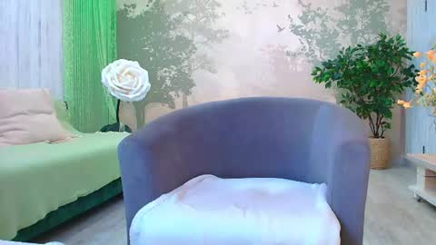 Eva  online show from August 7, 4:29 pm