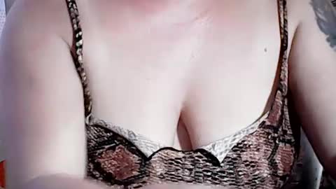 sunshine_38 online show from August 6, 2:54 am