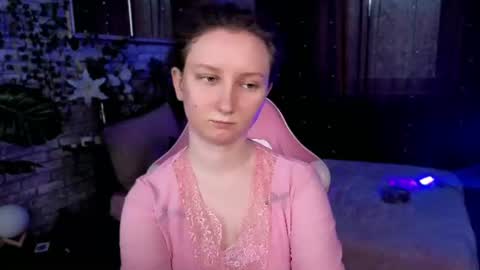 Alice online show from August 6, 2:05 pm