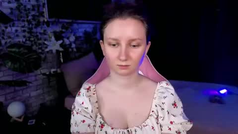 Alice online show from August 6, 7:02 pm