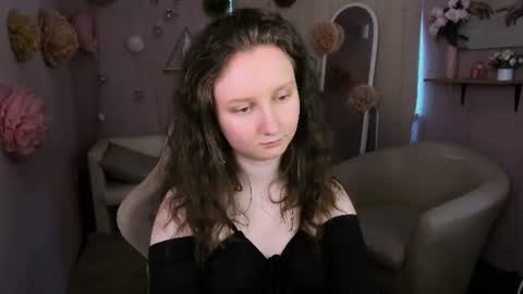 Alice online show from August 14, 12:31 pm