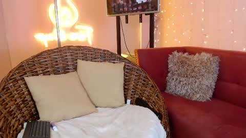 sunshine_ryley online show from August 3, 9:33 pm