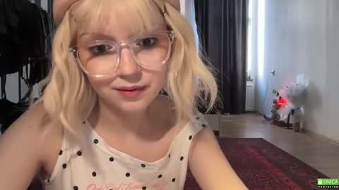 super_pixie online show from July 29, 2:46 pm