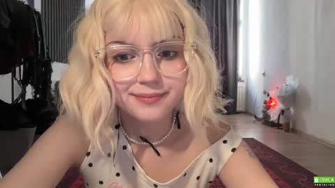 super_pixie online show from July 29, 3:52 pm