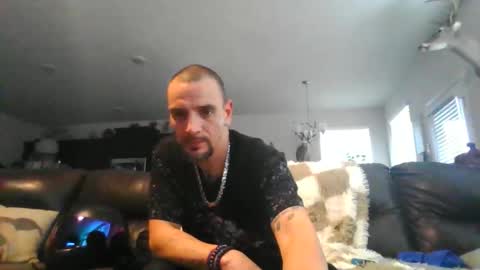 Guero Cash online show from February 18, 4:48 pm