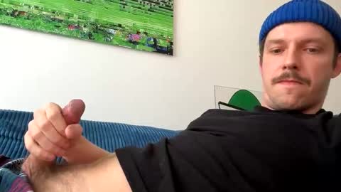 superkleber2 online show from May 16, 1:22 pm