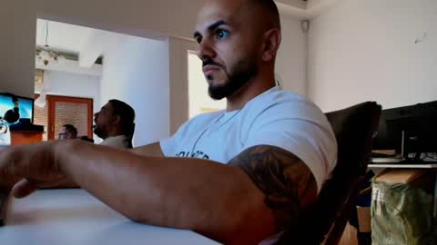 supermanboyxxl online show from August 7, 5:51 am