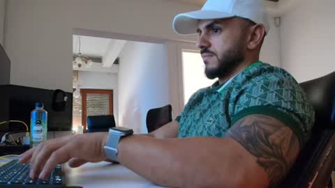 supermanboyxxl online show from August 11, 6:37 am