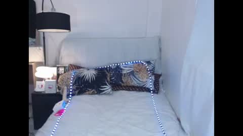 supermodelsexymark online show from August 15, 2:32 pm