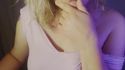 supernipll online show from August 8, 2:22 am