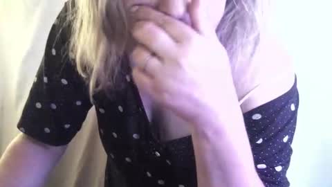 supernipll online show from August 12, 4:15 am