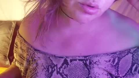 supernipll online show from August 15, 5:28 pm