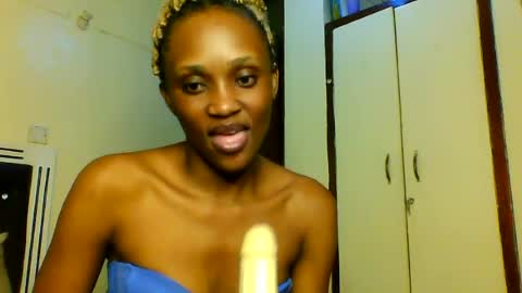 supersexxy_chyna online show from August 11, 12:01 am