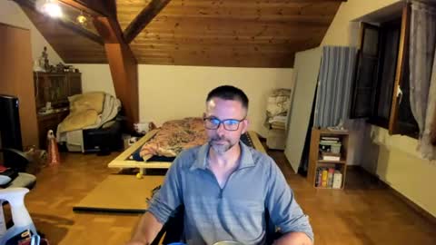 supersquirrel81 online show from August 3, 9:22 pm
