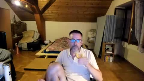 supersquirrel81 online show from August 4, 3:03 am