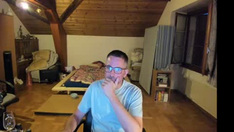supersquirrel81 online show from August 9, 7:15 pm