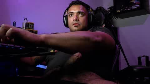supertoaster69 online show from May 3, 5:45 am