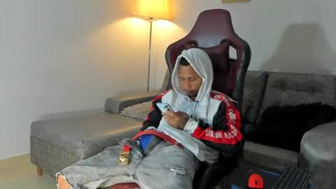 supreme_badboy2 online show from August 8, 5:13 pm