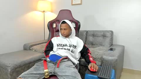 supreme_badboy2 online show from August 9, 3:46 pm