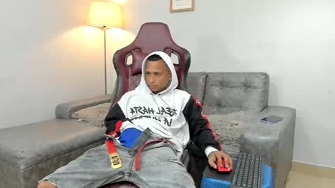supreme_badboy2 online show from August 9, 6:09 pm