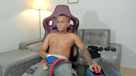 supreme_badboy2 online show from August 10, 5:47 pm