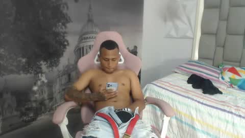 supreme_badboy2 online show from August 12, 9:28 pm