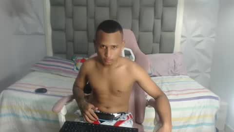 supreme_badboy2 online show from August 12, 10:34 pm