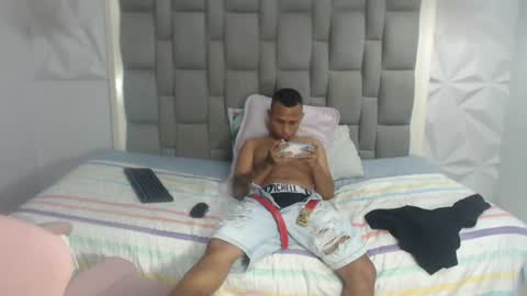 supreme_badboy2 online show from August 12, 11:40 pm