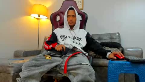 supreme_badboy2 online show from August 15, 2:32 pm