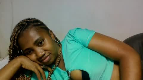 surbelle online show from August 7, 2:00 am