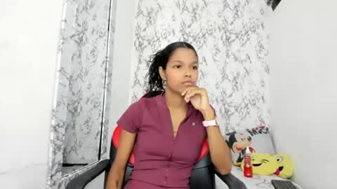 suri online show from July 25, 6:23 pm