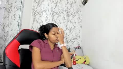 suri online show from July 25, 8:35 pm
