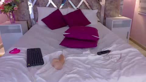 Susann online show from September 10, 1:32 pm