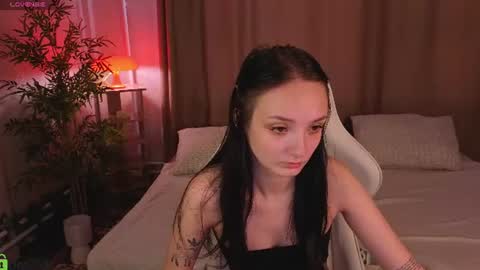Annie online show from August 10, 3:30 am