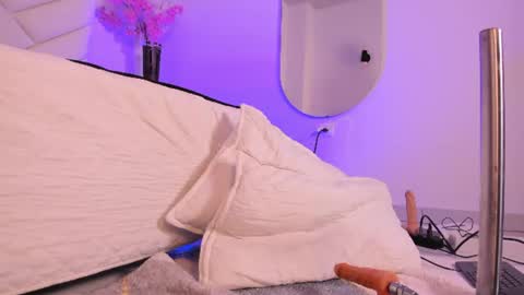 susana_ross8 online show from August 11, 10:12 pm