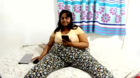 susanaeshwar online show from August 13, 3:31 am
