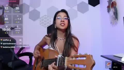 Susana hendrix    online show from August 4, 10:40 pm