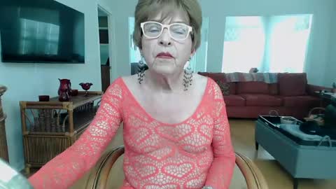 Susan and Lisa online show from July 18, 8:21 pm